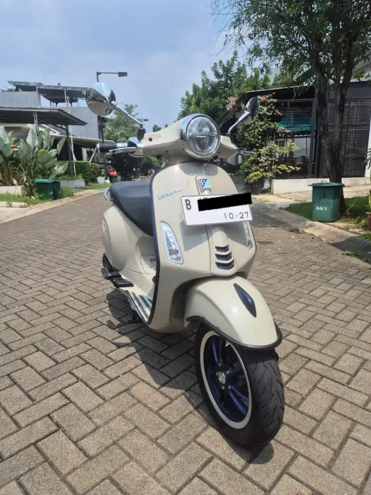 Vespa Piaggio Primavera S Beige 2022