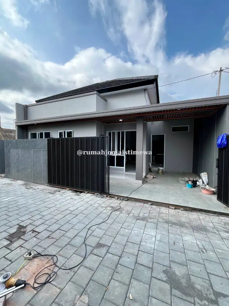 Rumah Baru Dalam Cluster di Berbah Dekat Bandara Adi Sucipto