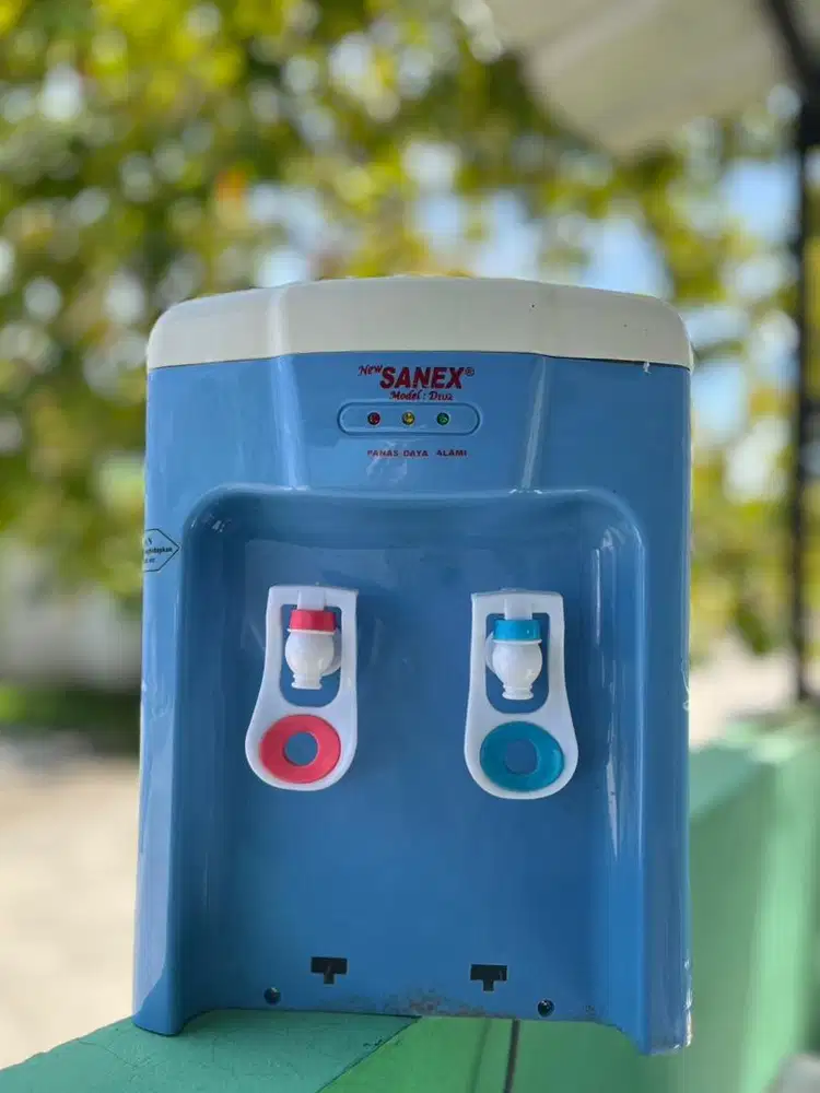 Preloved Dispenser sanex