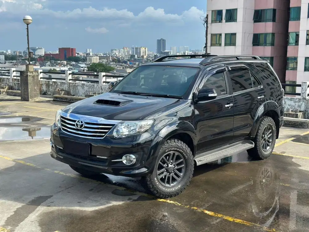 FORTUNER 2.5 G VNT DIESEL 2014 (LOW KM)
