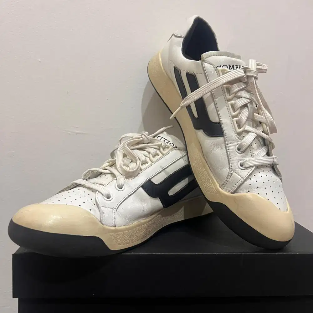 Sepatu Sneakers Casual BALLY Size 8/9