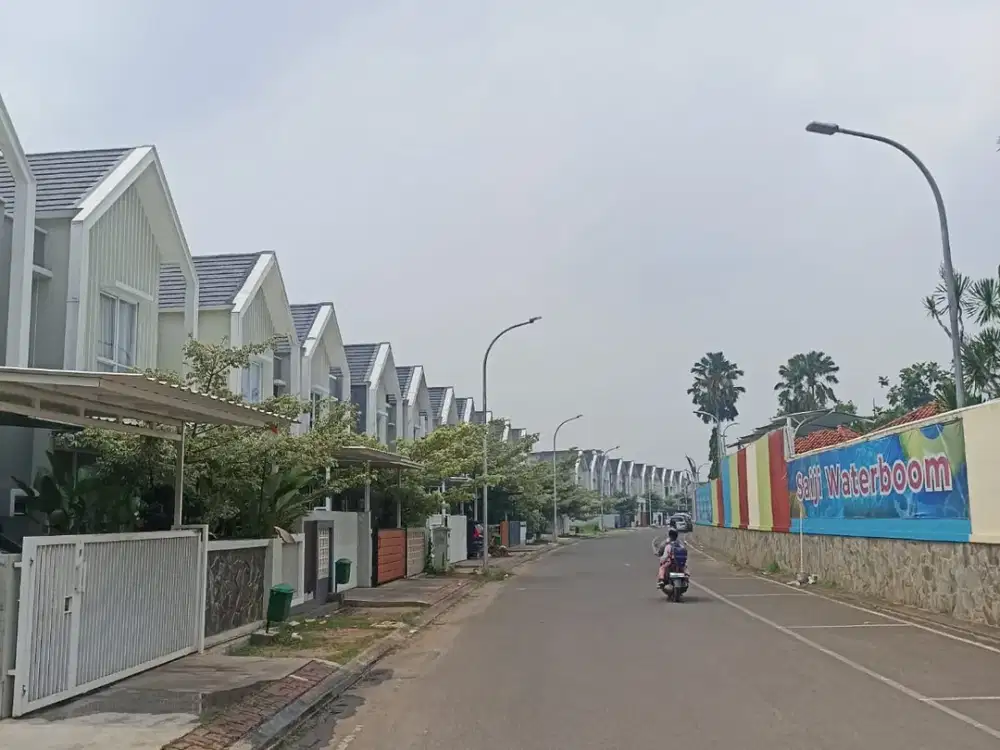 Rumah Standar halaman belakang luas Serpong garden 1 Lokasi Boulevard