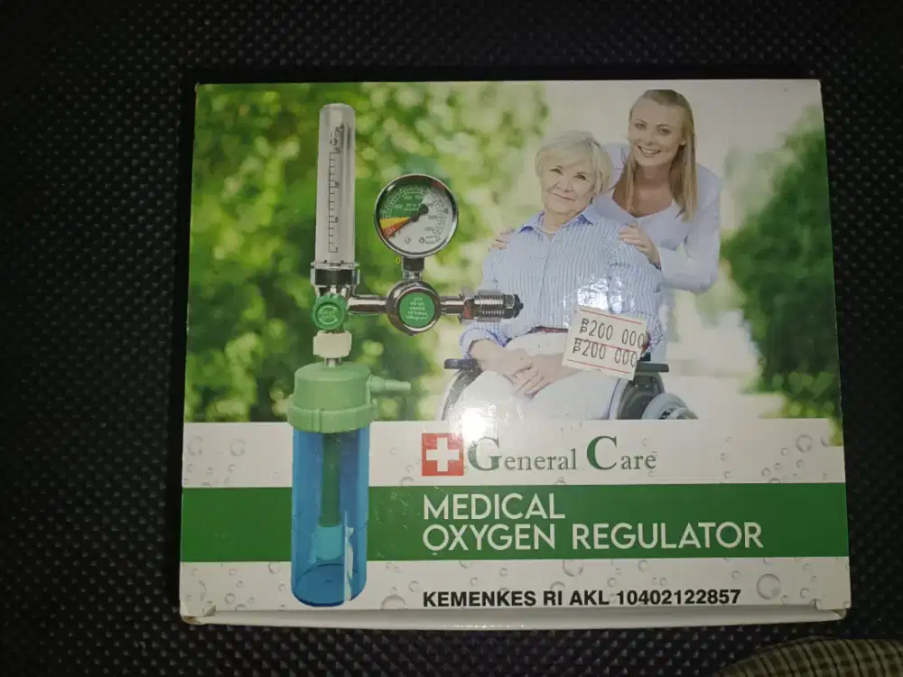 Medical oxygen regulator