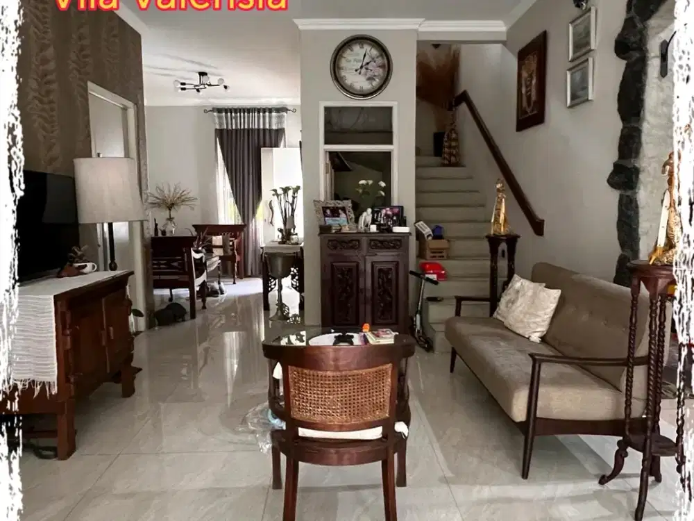 Rumah Minimalis 2 Lantai Villa Valencia
