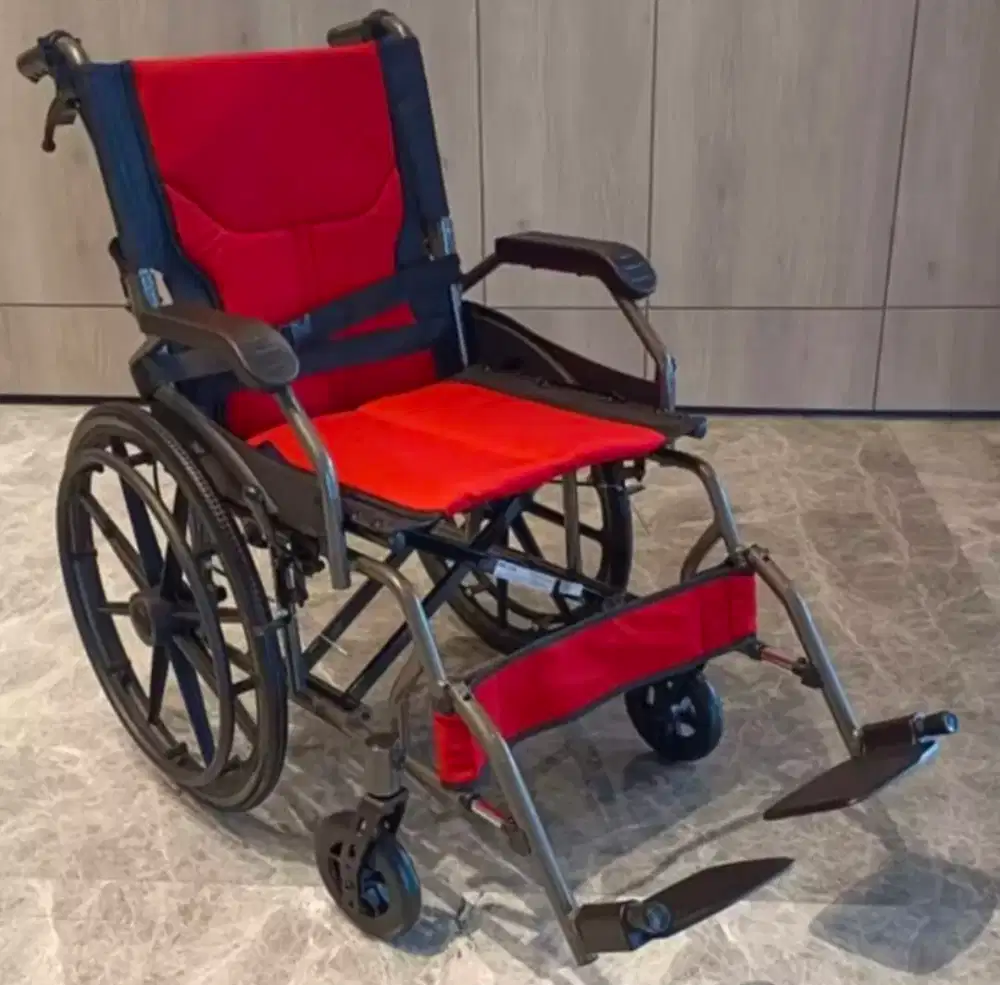 Kursi roda travelling Gea FS-863 20in