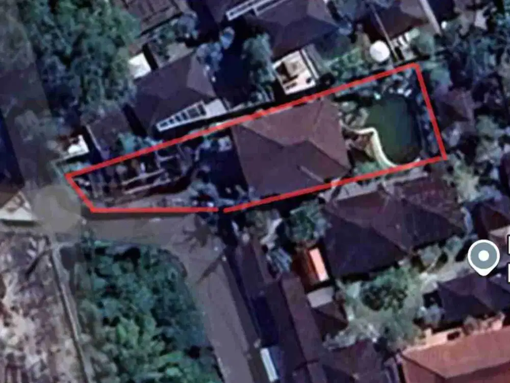 middle of seminyak 5 minute walk to the beach