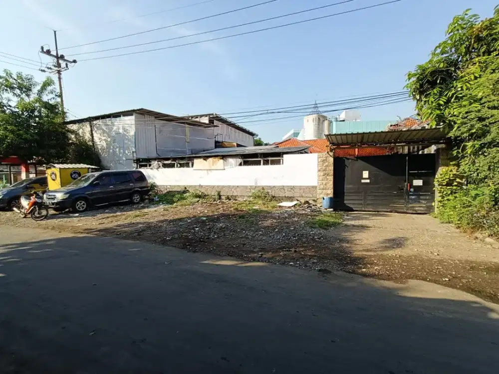 Dijual Cepat dan Murah Rumah di Tengah Kota Subarabya Lokasi Strategis