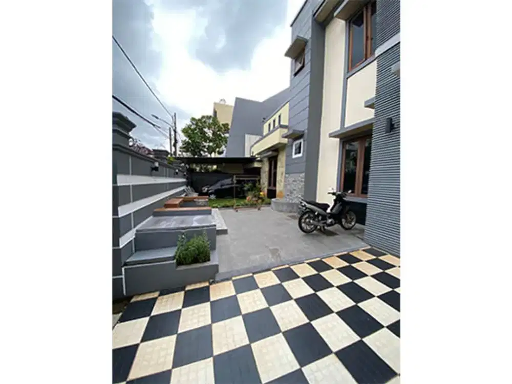 Rumah Bagus dan Jalan Lebar, dekat mesjid di Kelapa Gading
