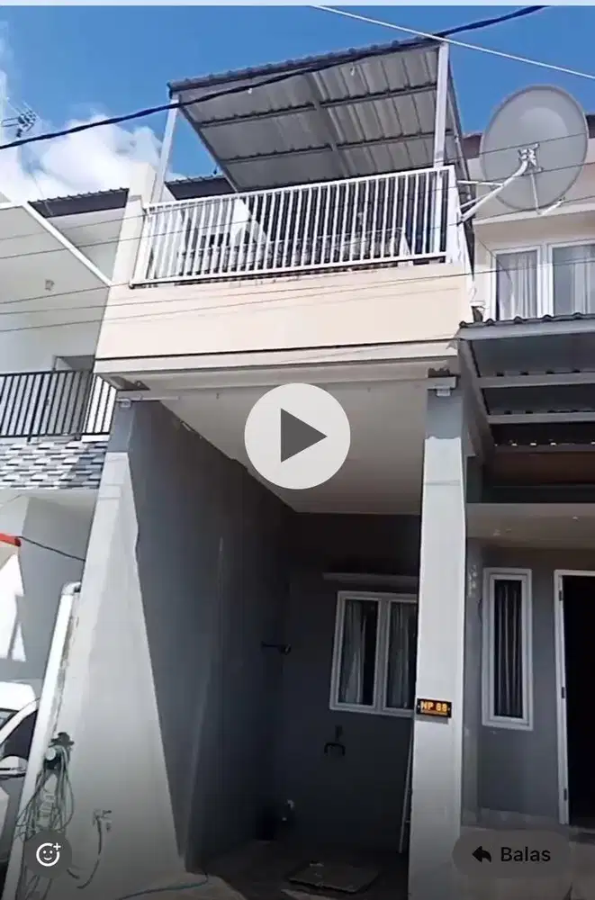 Di sewakan rumah 2 lantai di pusat kota kupang lokasi strategis