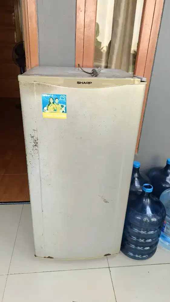 Kulkas 1 pintu merk SHARP