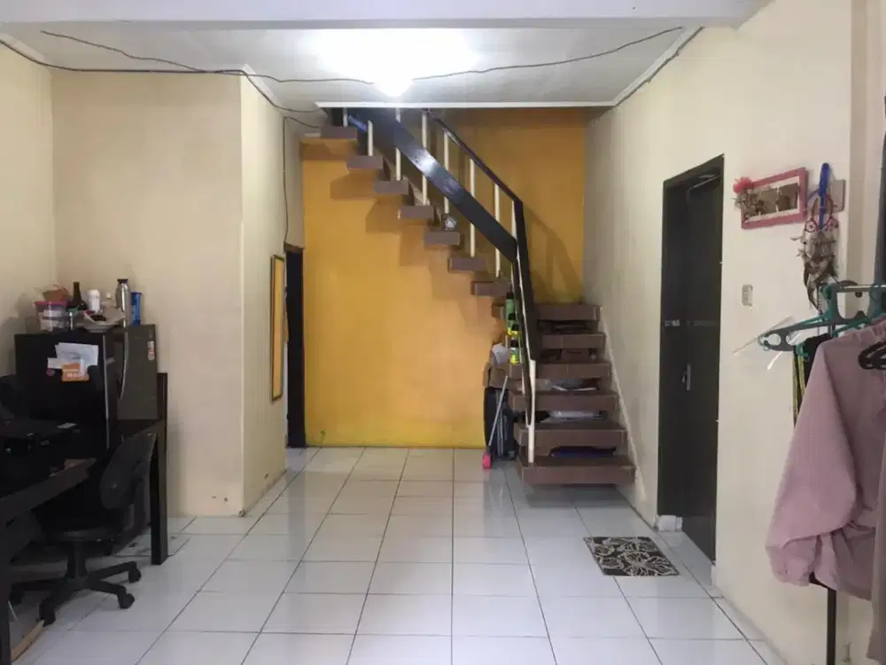 RUMAH DUA LANTAI DEKAT UNPAR CIUMBULEUIT MASUK MOTOR