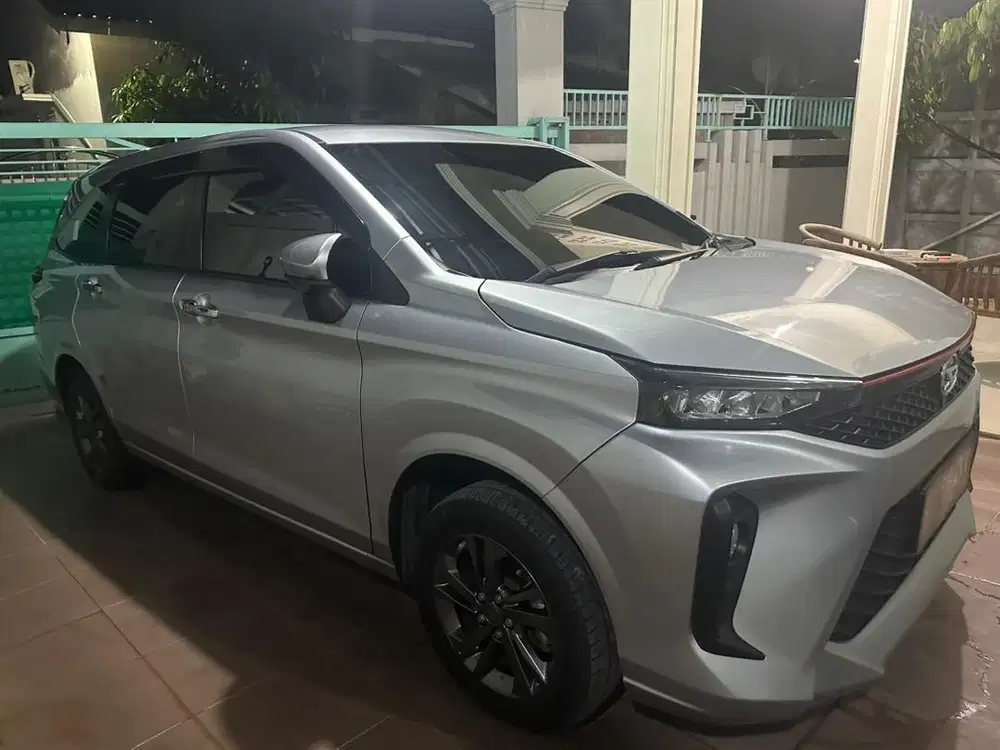 Jual Xenia 1,3 R CVT