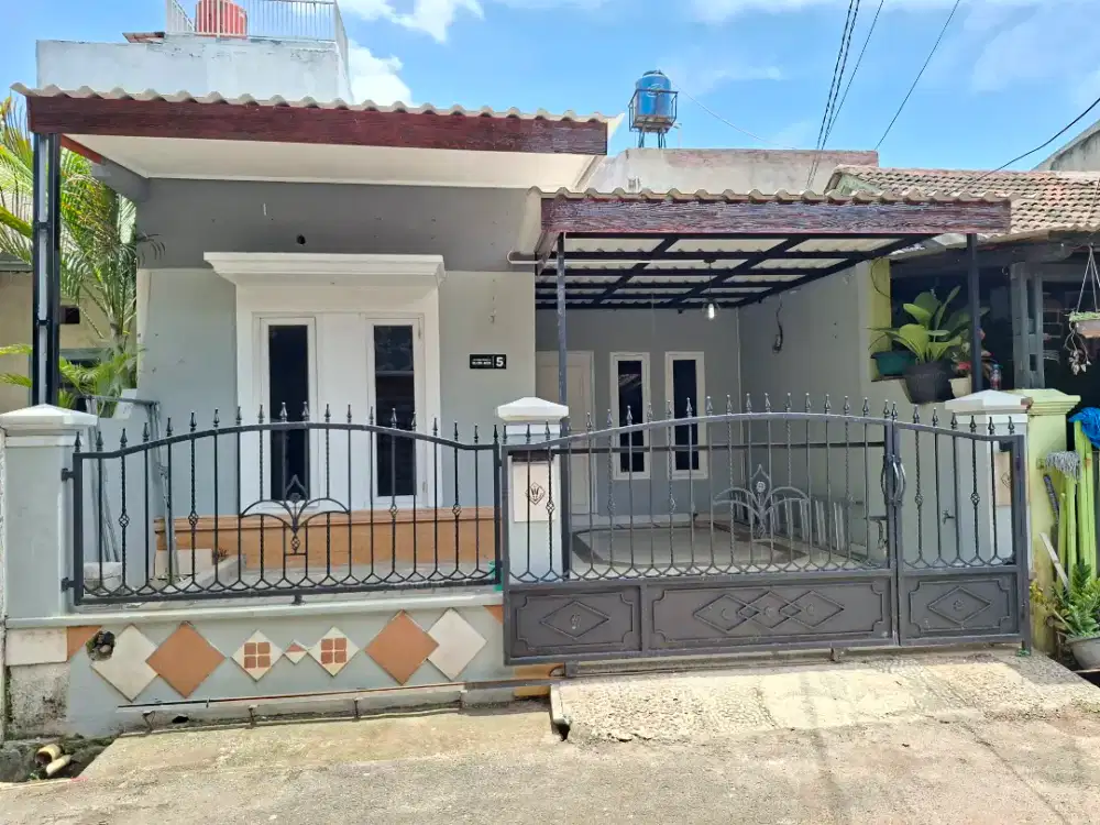 RUMAH DISEWAKAN TAHUNAN LOKASI STRATEGIS Di GADING SERPONG