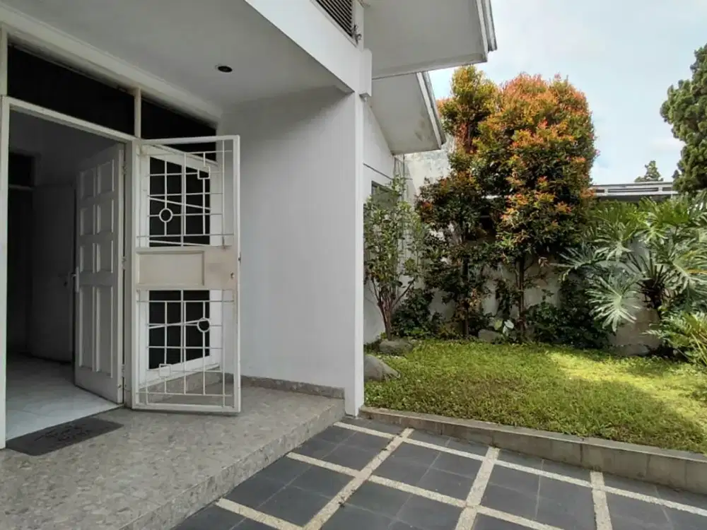 Rumah Furnished Siap Huni di Singgasana Pradana