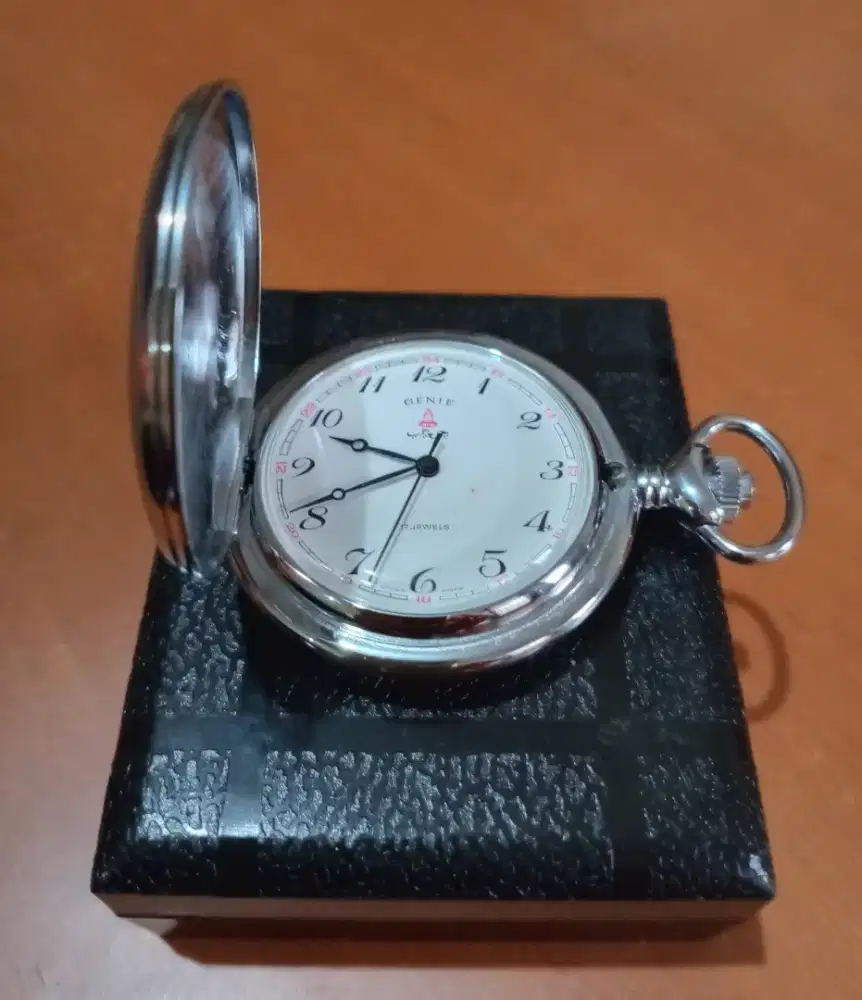 Jam Saku Antik Genie