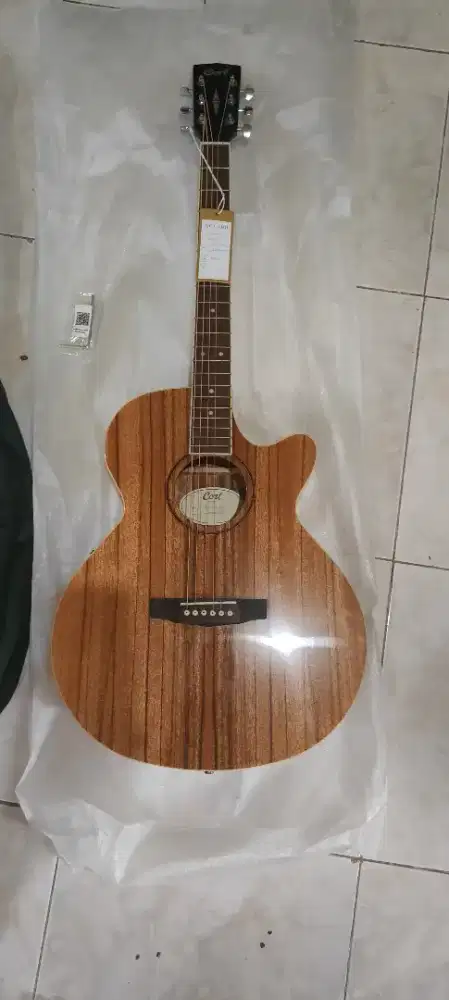 Gitar Akustik CORT Model: SFX - DAO - NAT