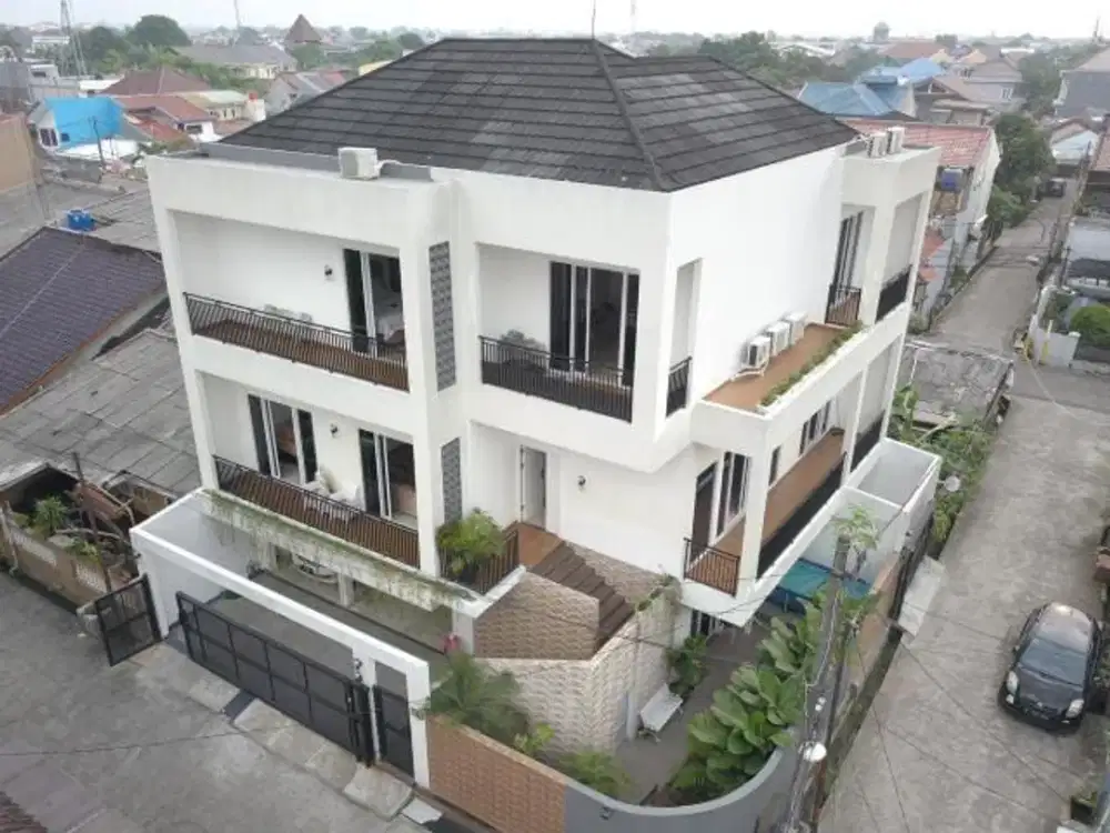 Dijual Rumah Baru Modern Tropis di Hook, Kompleks Jatibening Baru – Bebas Banjir