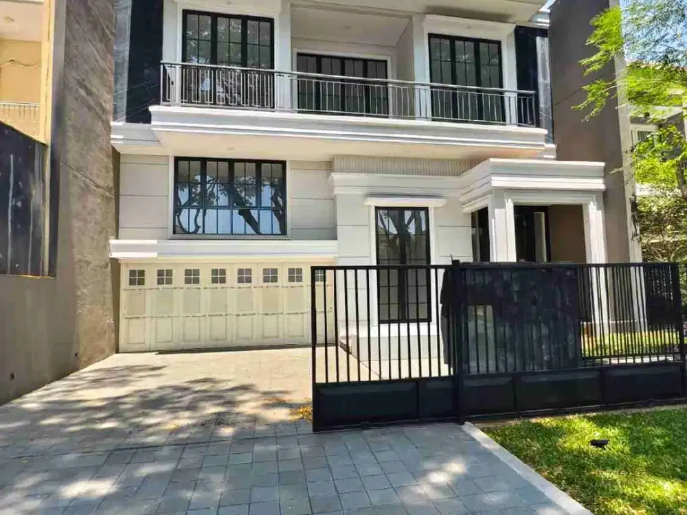 DIJUAL RUMAH RAYA ROYAL RESIDENCE GRESS BARU AMERICAN STYLE