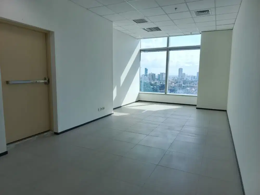 SEWA KANTOR  DI JAKARTA PUSAT THAMRIN 50M2 FITTED  240K NEGO