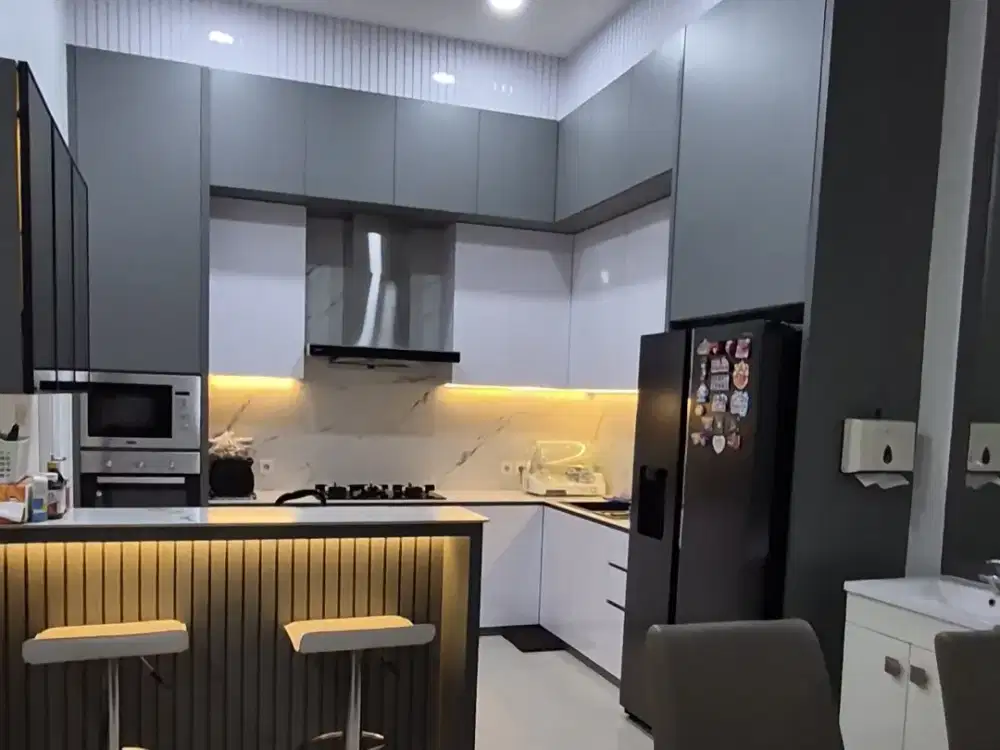 Jual Murah Rumah bagus di PIK 7x25 2lt SHM mewah siap huni