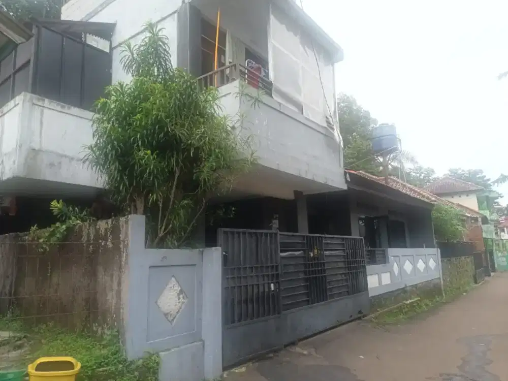 Jual Rumah 3 Lantai (Jual Cepat)