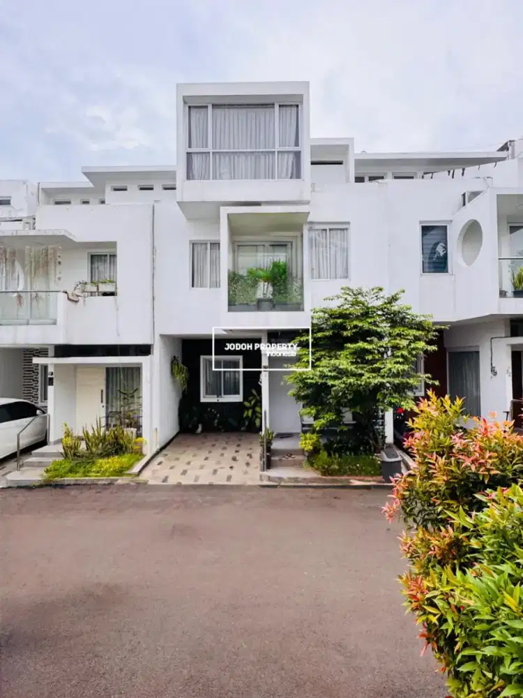 JUAL CEPAT RUMAH SECOND SEMIFURNISH DI CIPUTAT DEKAT MRT LEBAK BULUS