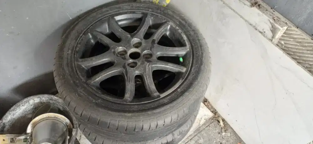 VELG R16 + BAN (ACHiLLeSS 185/55 TUBLES)