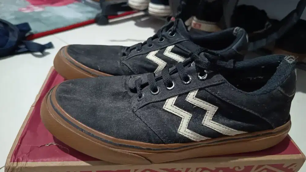 Sepatu GEOFF MAX GAVIN