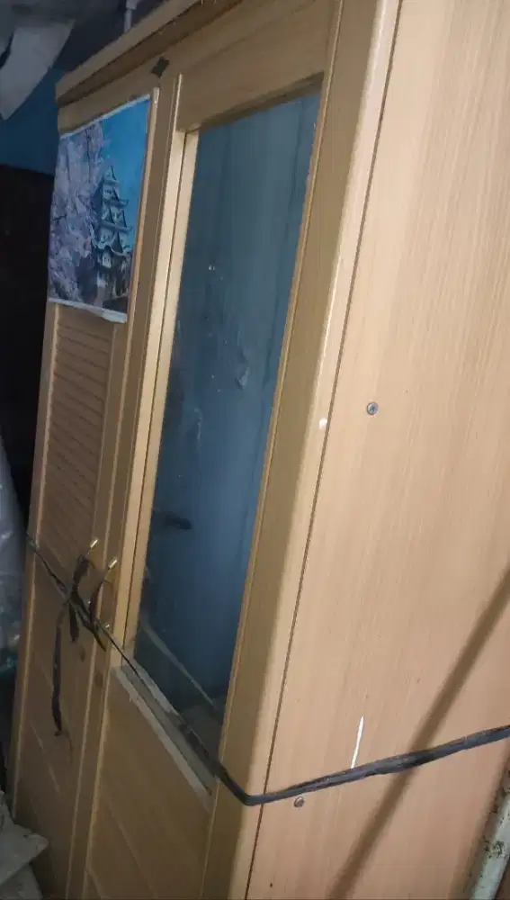 Lemari Pakaian Kayu 2 pintu