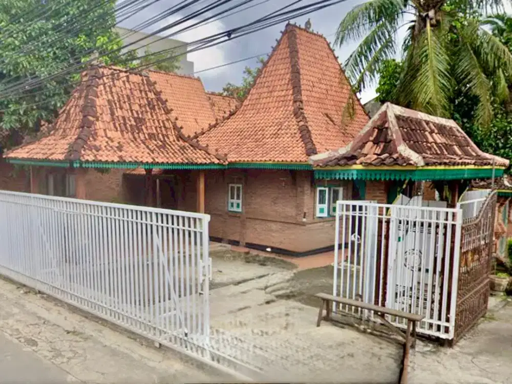 Rumah Joglo LT 674 M² Serasa Villa di Jatibening Kemang Sari
