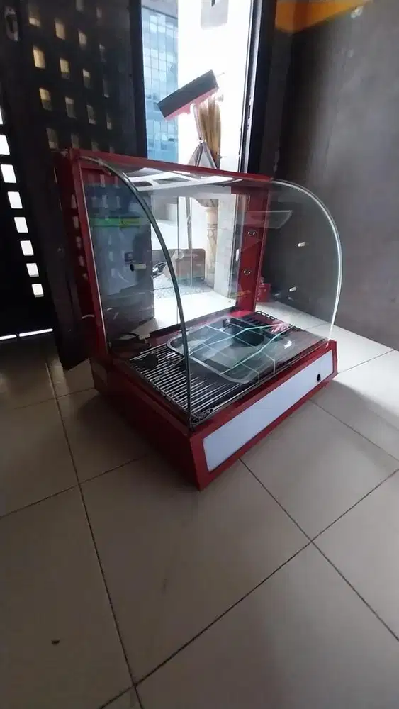 Jual show case bekas baik