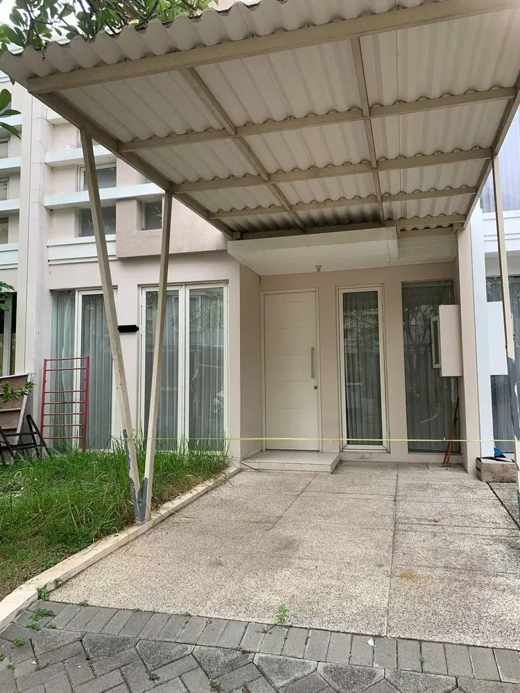 DISEWAKAN RUMAH PAKUWON CITY - ONE GATE SYSTEM