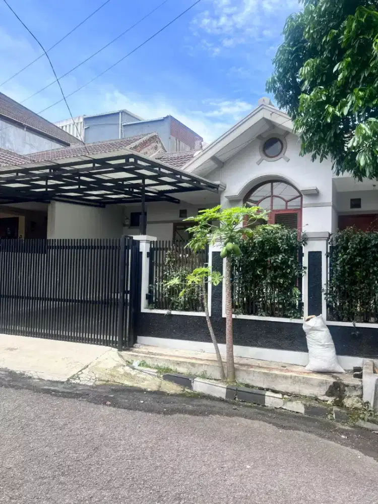 Jual Rumah Komplek Nusa Hijau Kota Cimahi