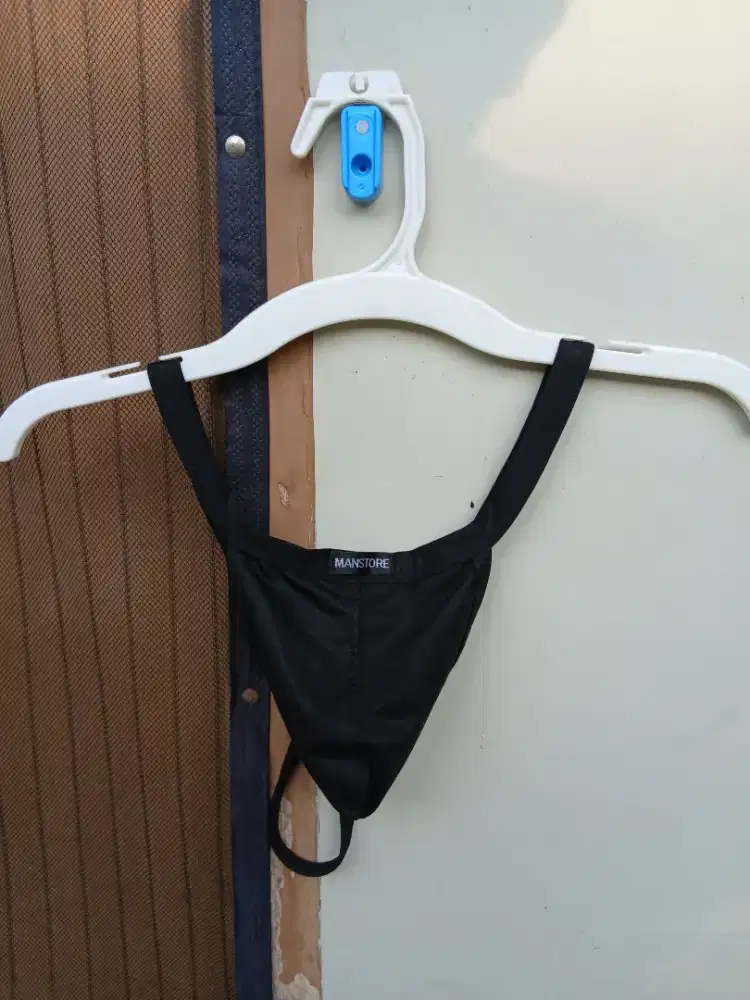 Celana Dalam Pria Thong