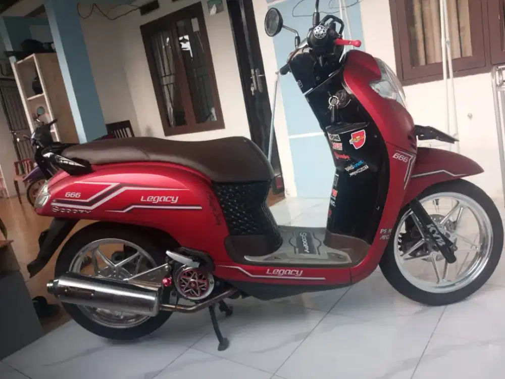Scoopy stylish 2018