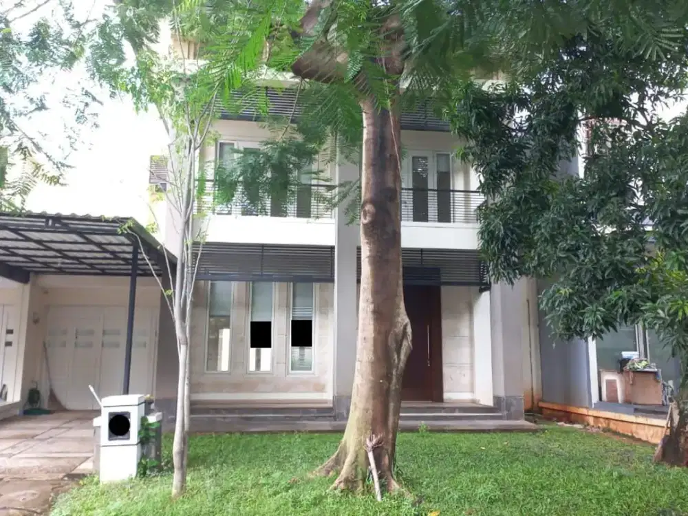 Rumah 2 lantai 4+1 kamar nonfurnish hadap selatan di Sutera Renata