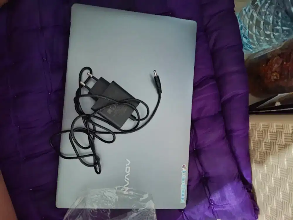 Advan laptop Tbook Intel celeron N100 4/128 gb warna grey