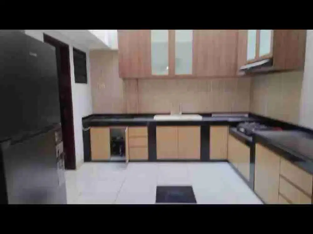 Disewakan rumah Bukit Gading Mediterania Kelapa Gading