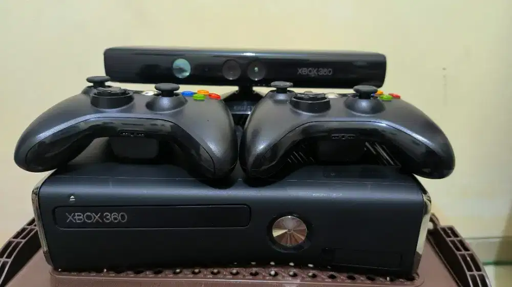 XBOX 360 BONUS KINECT