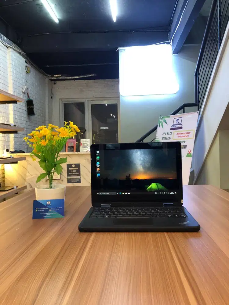 LENOVO YOGA i5 RAM 8 / SSD 256 INTEL UHD GRAPHIC 615 BEKAS SECOND