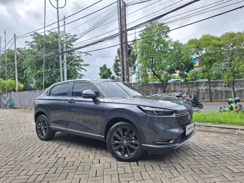 LOW DP Honda HR-V 1.5 New SE Bensin-AT 2022 DKC