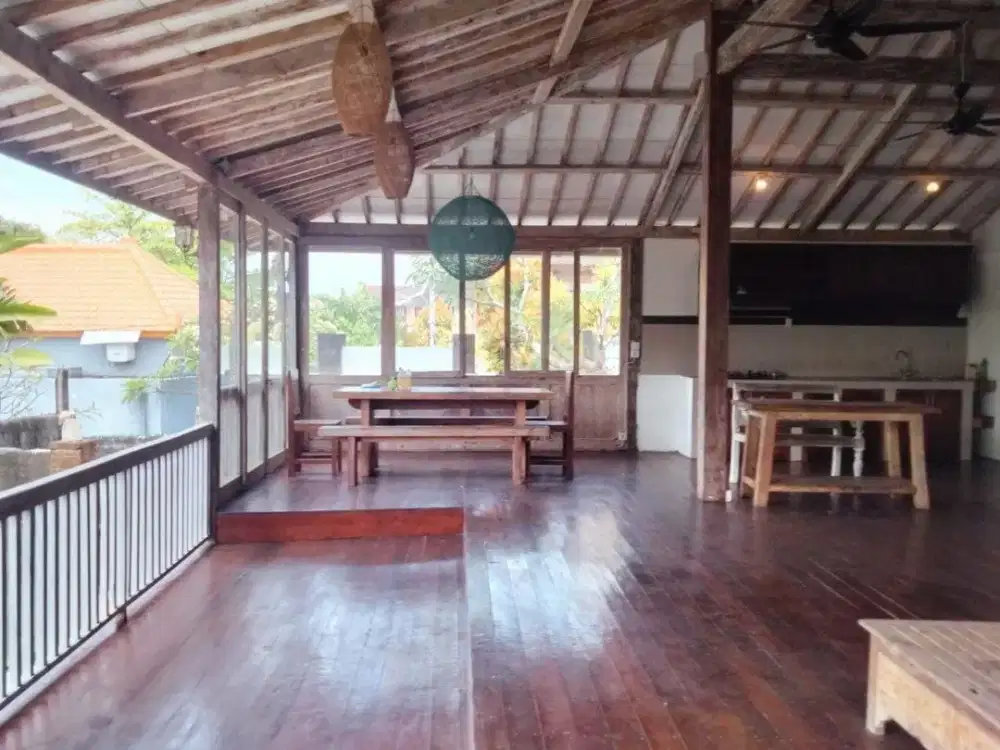 Villa dengan Gaya Tradisional Disewakan, di Pererenan, Badung Area