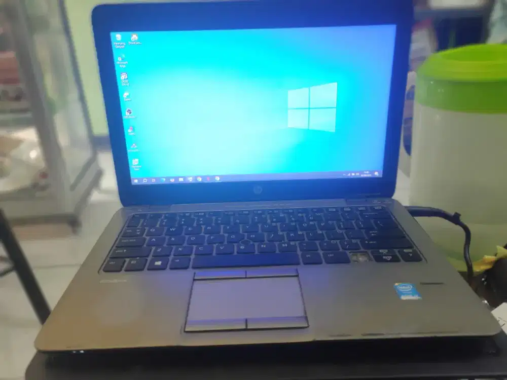 Laptop HP Elitebook 820 G2