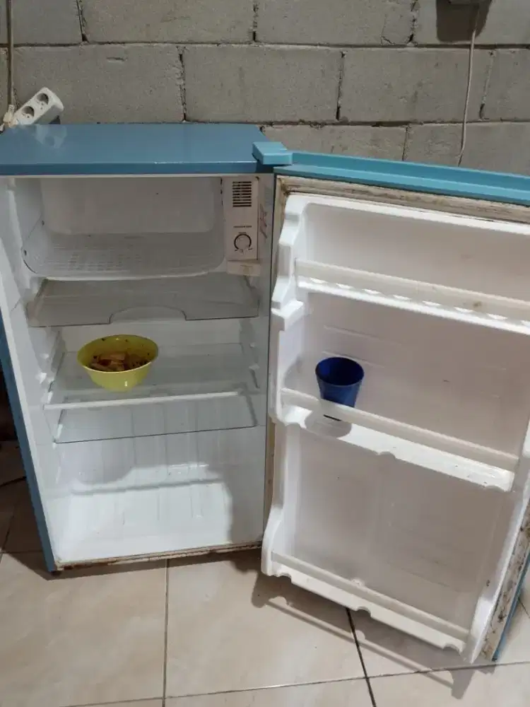 Kulkas Sharp 1 pintu