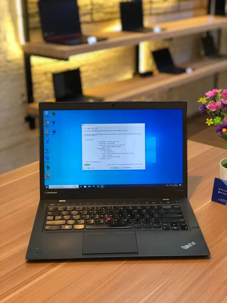 LENOVO INTEL CORE I5 RAM 8 /256 SSD INTEL UHD GRAPHIC BEKAS SECOND