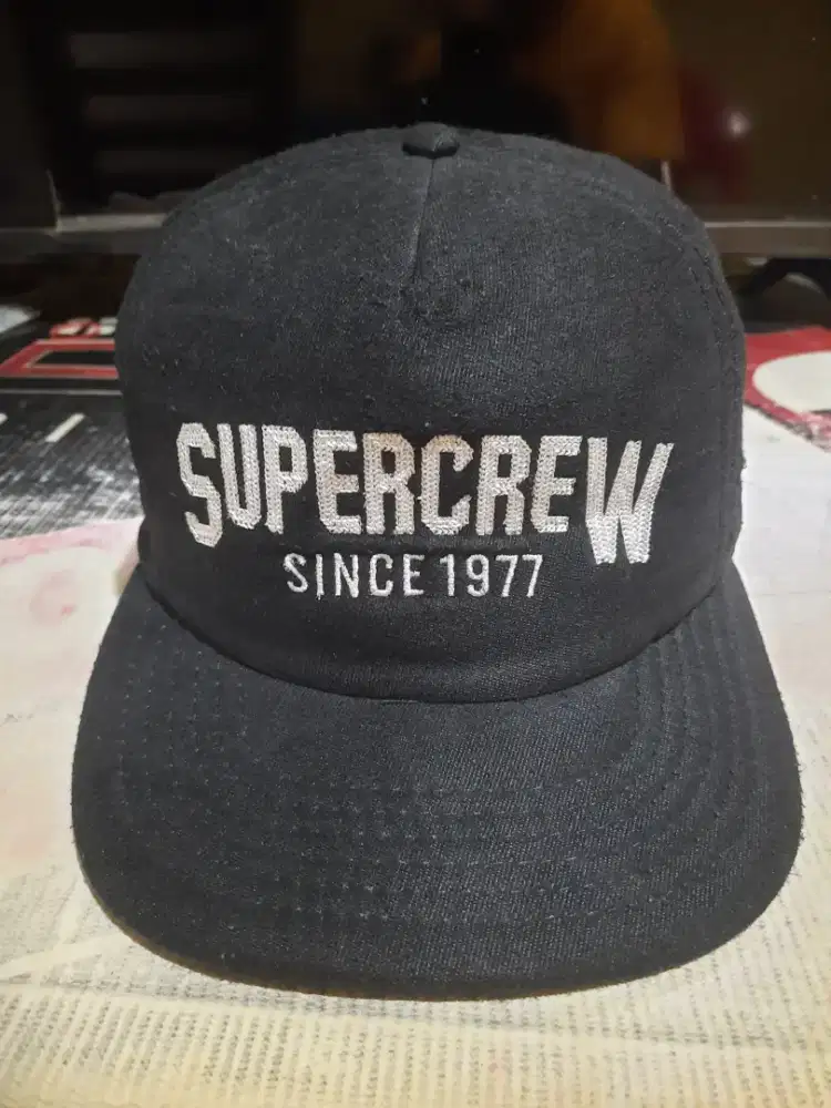Topi snapback supercrew