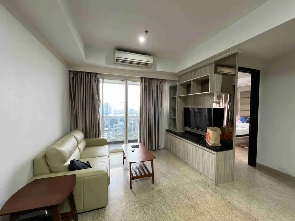 sewa 3 kamar apartemen Menteng Park luas 112m, private lift