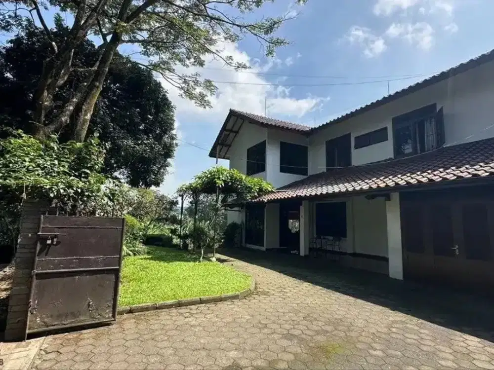 TURUN HARGA ! RUMAH MEWAH HOOK DENGAN LINGKUNGAN ASRI DAN NYAMAN DI DAGO BANDUNG