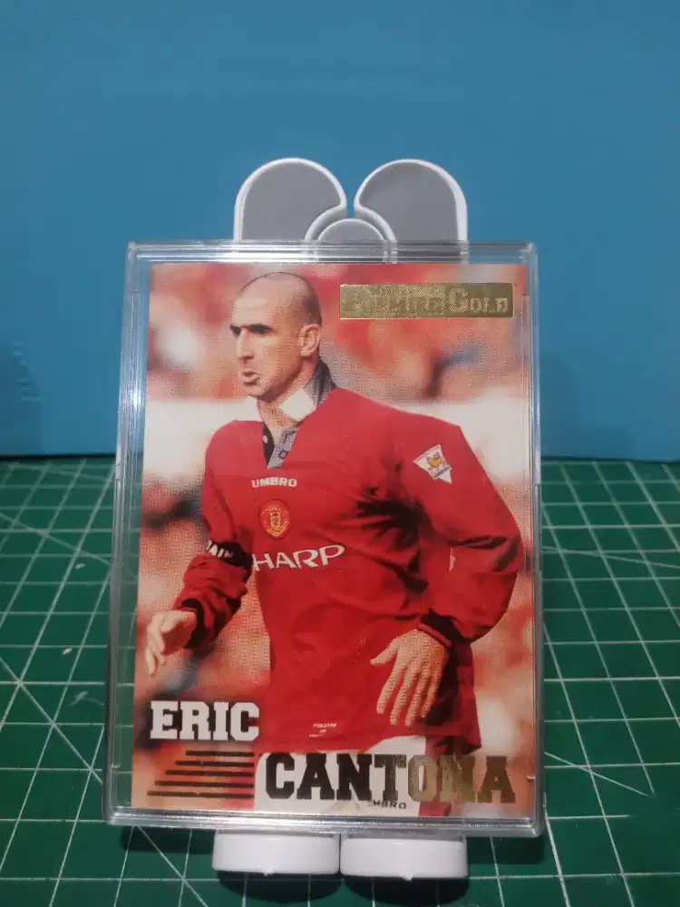 Eric cantona kartu bola merlin
