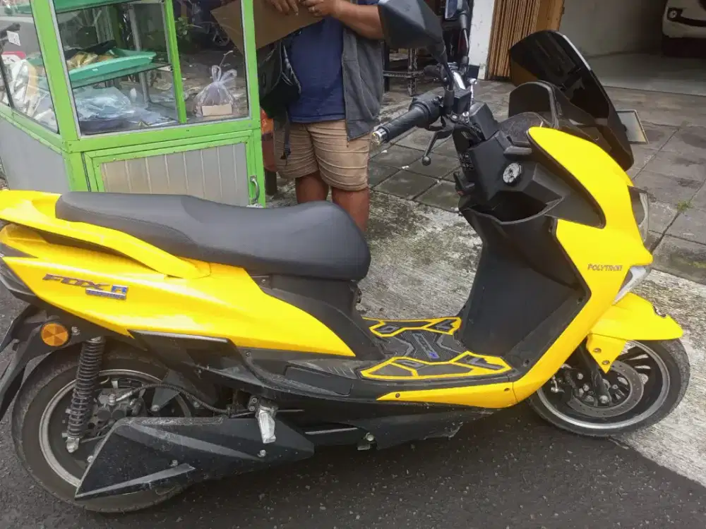 POLYTRON Fox R kuning